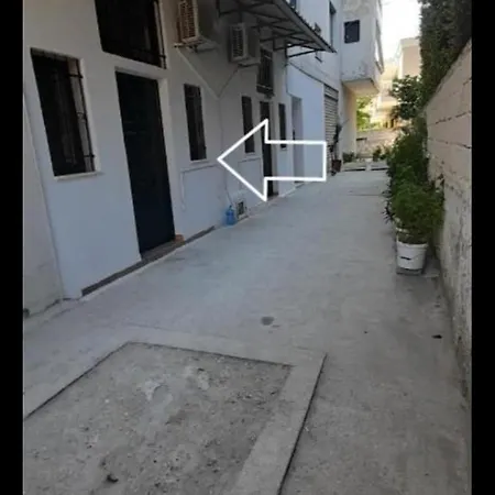 Mucaj House * Vlorë