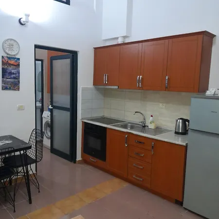 Mucaj House *